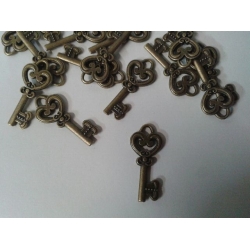 Klucz ,kluczyk metalowy , dekor ozdobny mini  2x0,8 cm  , cena 1szt