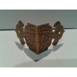 Narożnik 2,7x2,7cm metalowy  2,7x2,7cm  / K230  mosiądz  / CENA  1szt / okucia metalowe  do pudełek