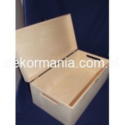 Skrzynia z uchwytami i zatrzaskiem    47x26x18,5cm