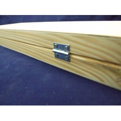 Pudełko   31x15,5x5cm  płaskie,   otwiera się na PŁASKO ,   np;na przybory wędkarskie