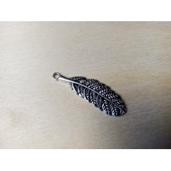 Dekor 1x3,4cm  piórko metalowe, zawieszka / D300