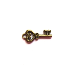Klucz ,kluczyk metalowy , dekor ozdobny mini  2x0,8 cm  , cena 1szt