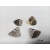 Narożnik 1,5cm , narożnik bok 1,5cm z otworami na gwoździki  / okucia metalowe do pudełek / NAROŻNIK SREBRNY  NIKLOWANY / KOMPLET 4 szt / 3030