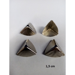 Narożnik 1,5cm mosiądzowany bok 1,5cm bez otworów / okucia metalowe do pudełek / KOMPLET 4SZT k;SREBRNY/ 2626