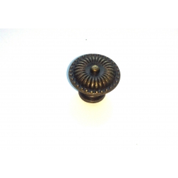 Gałka , uchwyt metalowy   2,5x2cm    Uchwyt C180