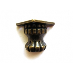 Nóżka dekoracyjna metalowa  do szkatułek С015    dł:3,5cm  ,  wys: 2,3cm