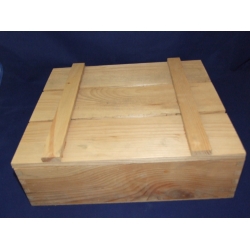 Skrzynia , deska o grubości 1cm  -   34x29,5x11,5cm