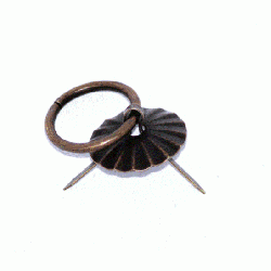 Uchwyt , zawieszka metalowa c.mosiądz  2cm , np; uchwyt do bombek , jajek styropianowych ( C183D)  zawieszka do baniek